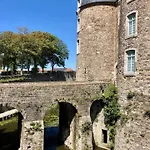 Au Pied Des Remparts Avec Place De Parking Апартаменты Булонь-сюр-Мер
